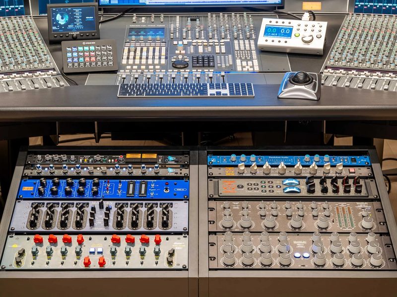 Console centre section with mastering outboard racked below