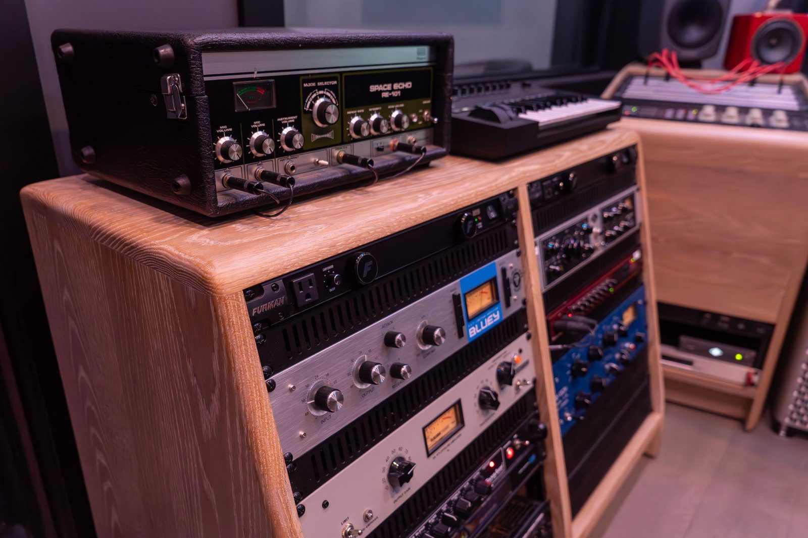 SCOOPFLOW studio photo